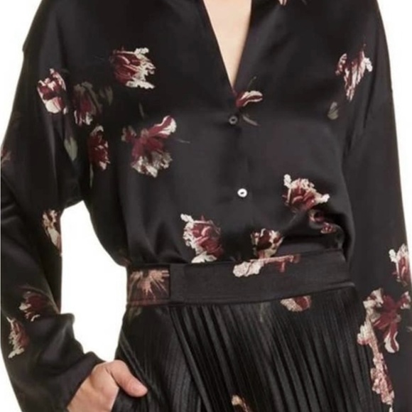 VINCE Black silk blouse with tulip print,size xs - Picture 7 of 16